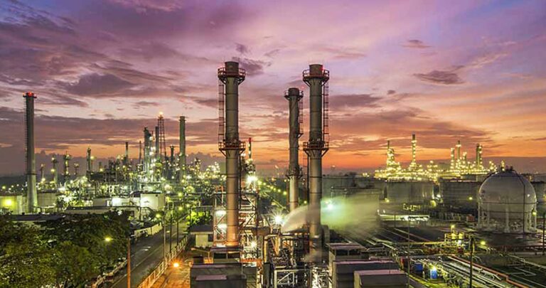 How Is The Needle Moving on This American Oil Company: Marathon Oil Corporation (NYSE: MRO)