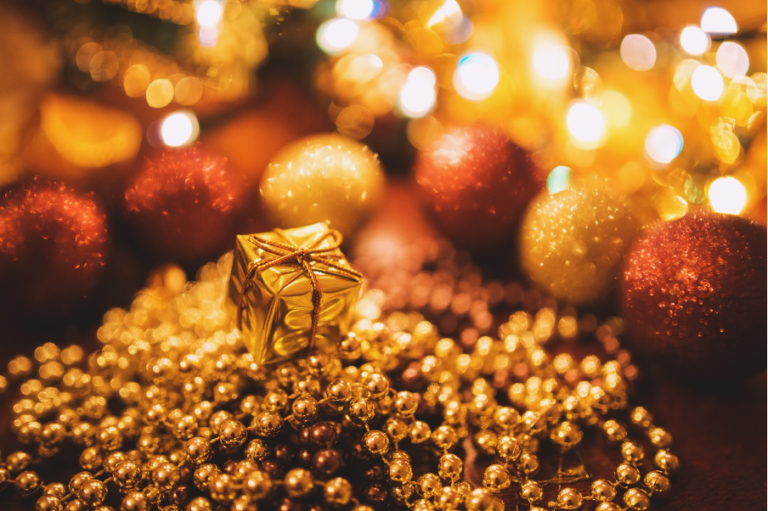 9 Tips for managing your finances during the Holidays