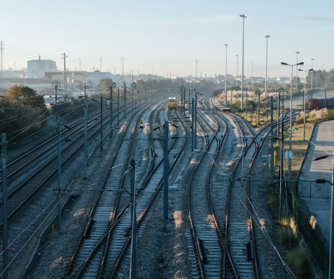 The Future of Freight: How Railroads Are Benefiting From Supply Chain Shifts 